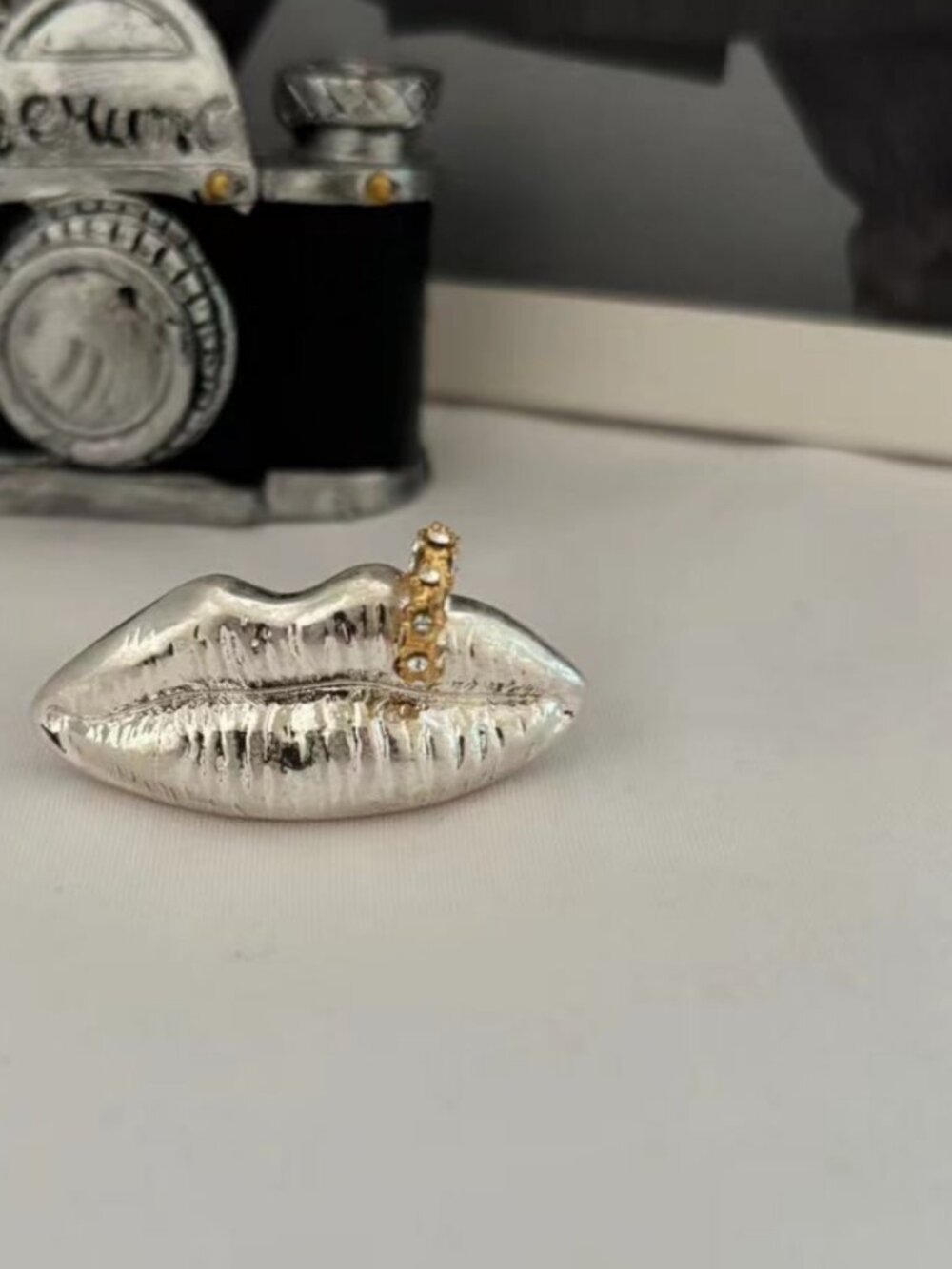 Schiaparelli Sexy Lips Rhinestone Buckle Open Ring (One Size)